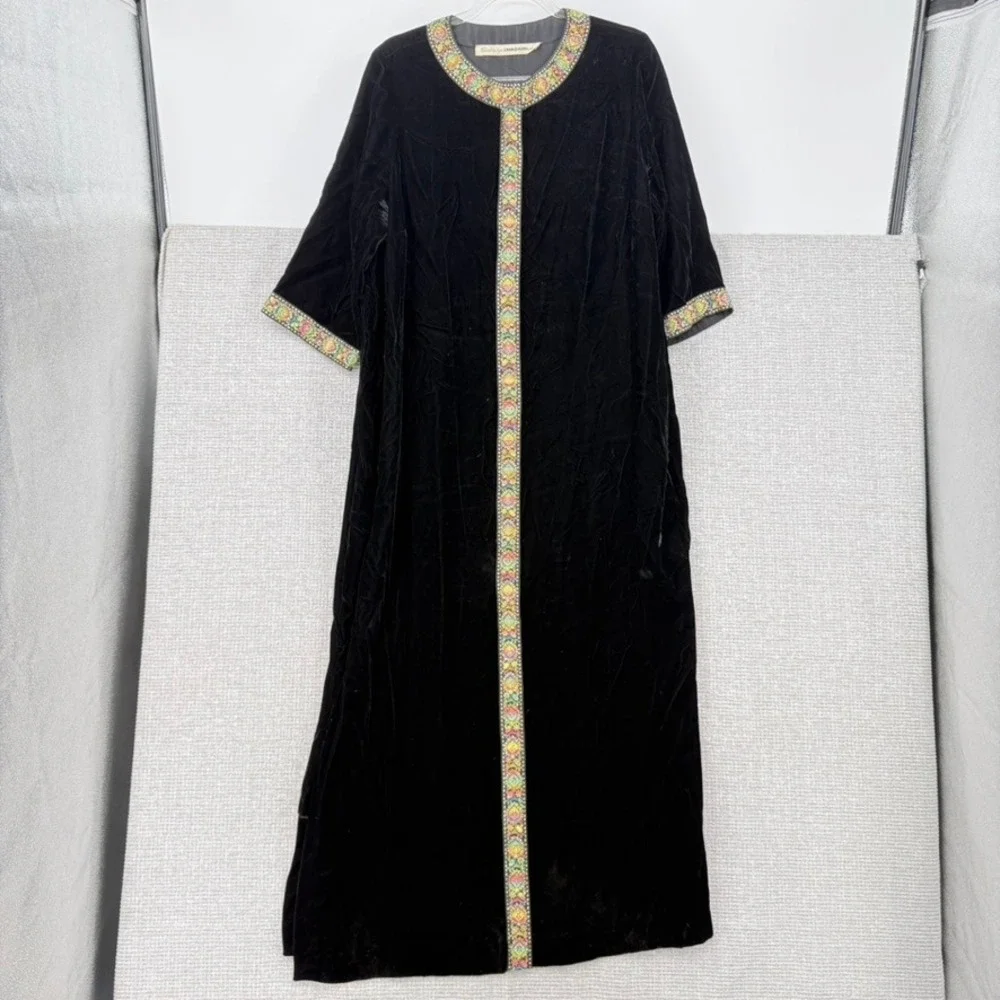 Vintage Sadie I Magnin Velvet Kaftan Robe Dress Women XL Embroidered‎ Boho Goth